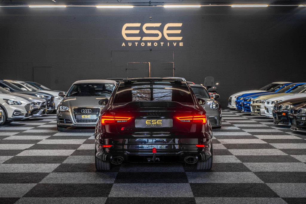 46659416-3.jpg