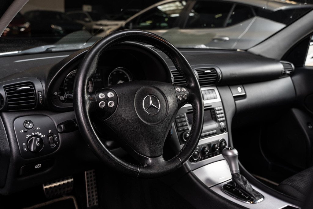 47050927-2.jpg